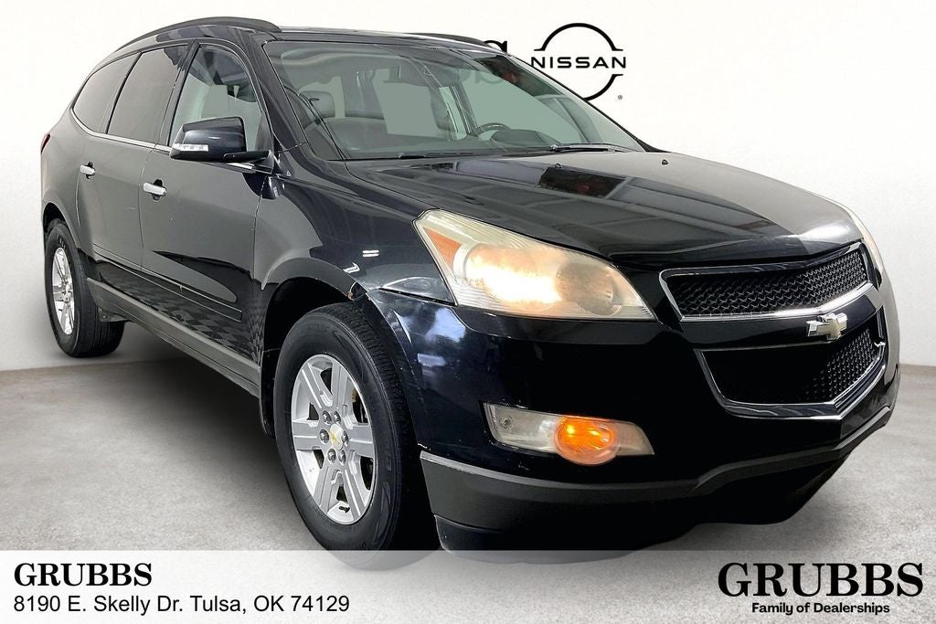 2011 Chevrolet Traverse 2LT 2LT in Black Granite Metallic — front three-quarter view