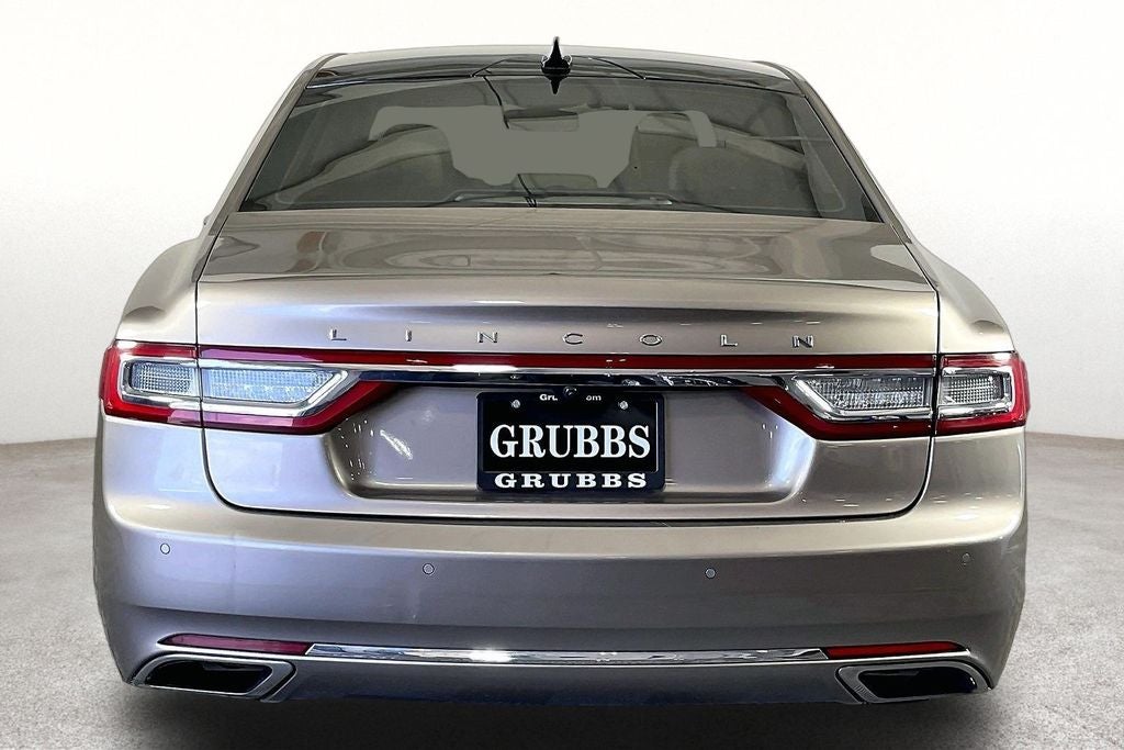 2019 Lincoln Continental — detail view