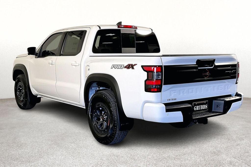 2026 Nissan Frontier — detail view