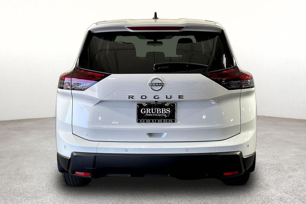2026 Nissan Rogue — detail view