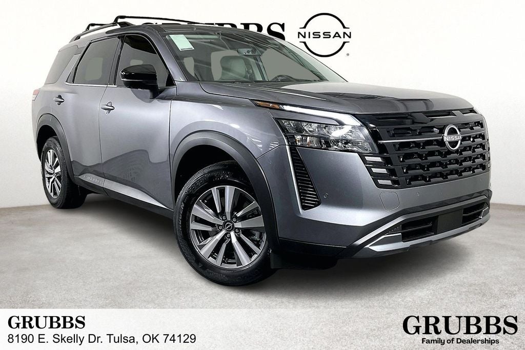 2026 Nissan Pathfinder SL in Gun Metallic — front three-quarter view